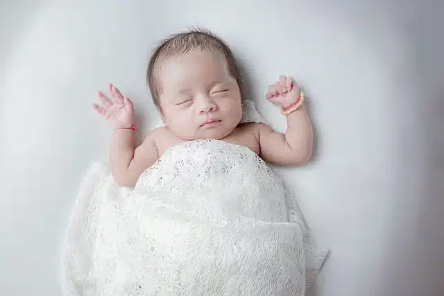1-Week-Old Baby’s Milestones and Development